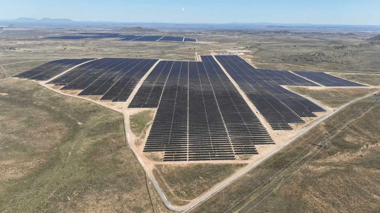 Featured image for “Envusa operationalises 240MW Mooi Plats solar plant for SA mines”